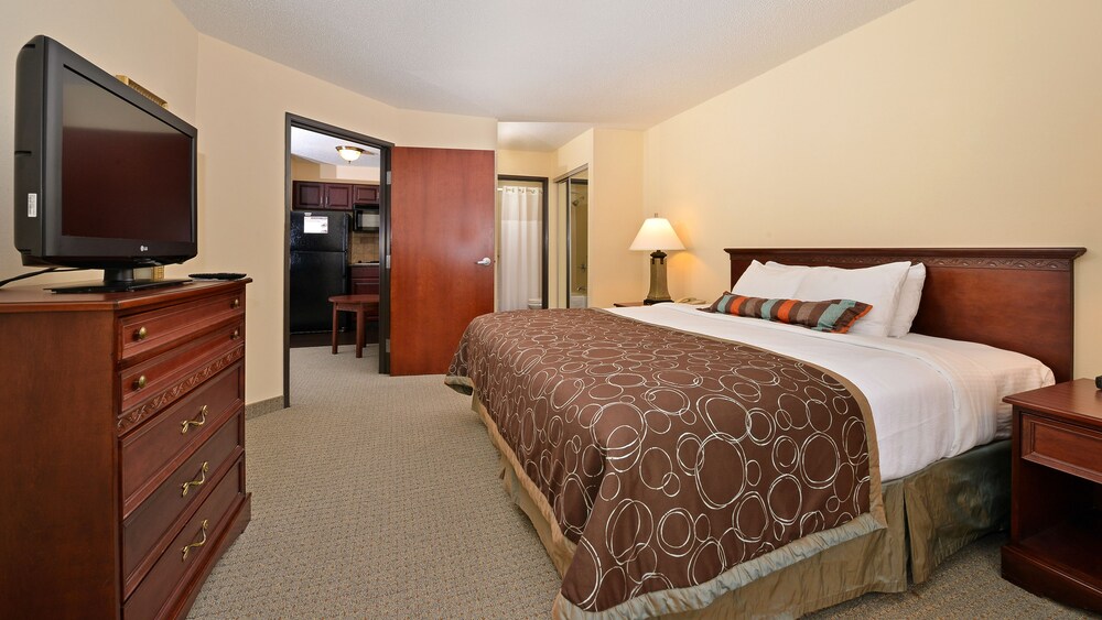 Staybridge Suites West Des Moines, an IHG Hotel