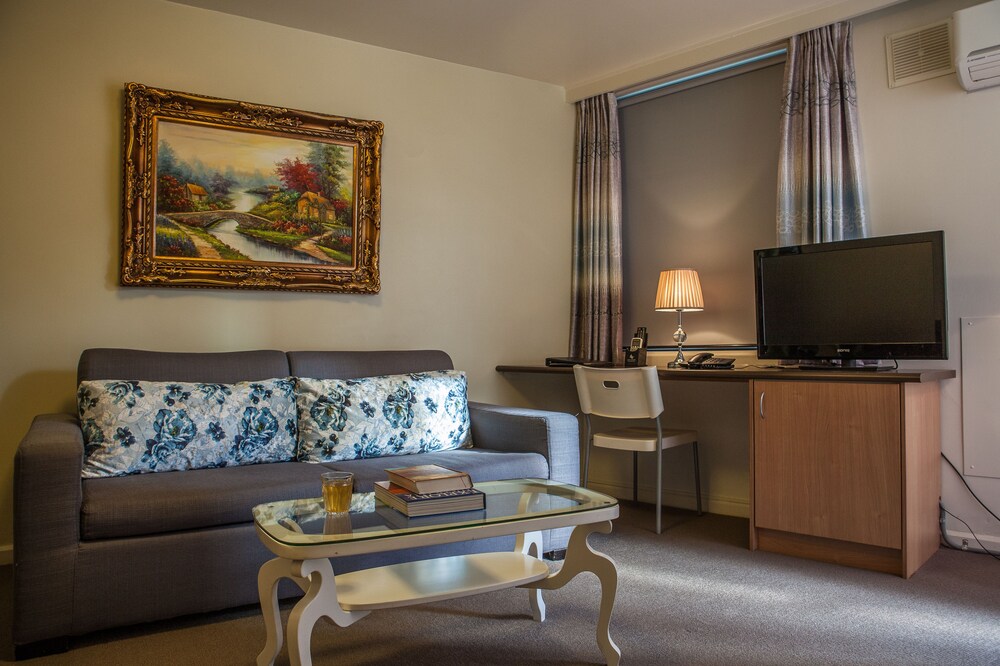 Albert Heights Serviced Apartments
