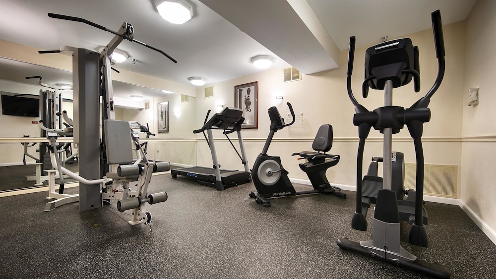 Fitness facility, Best Western Plus Oakbrook Inn