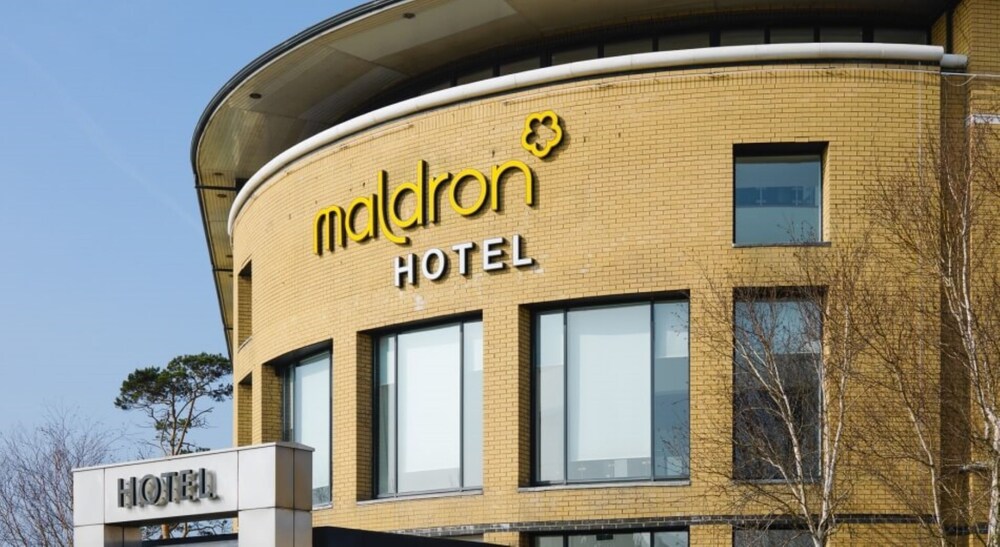 Maldron Hotel Belfast International Airport