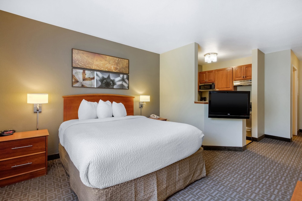 Room, Suburban Extended Stay Hotel Birmingham Homewood I-65