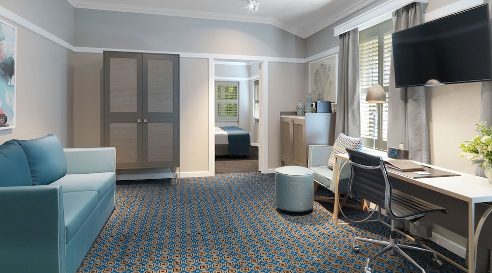 Hotel Kurrajong Canberra
