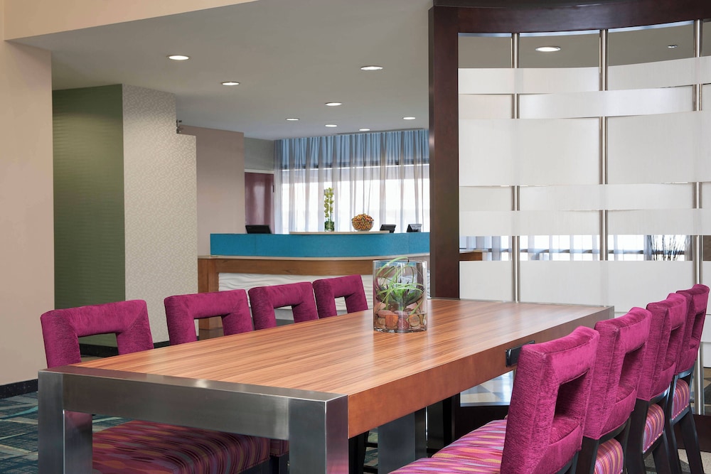 SpringHill Suites Chicago O'Hare by Marriott