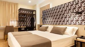 In-room safe, free WiFi, linens, wheelchair access