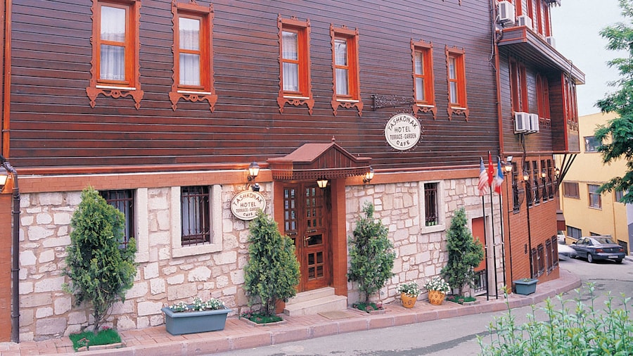 Tashkonak Hotel
