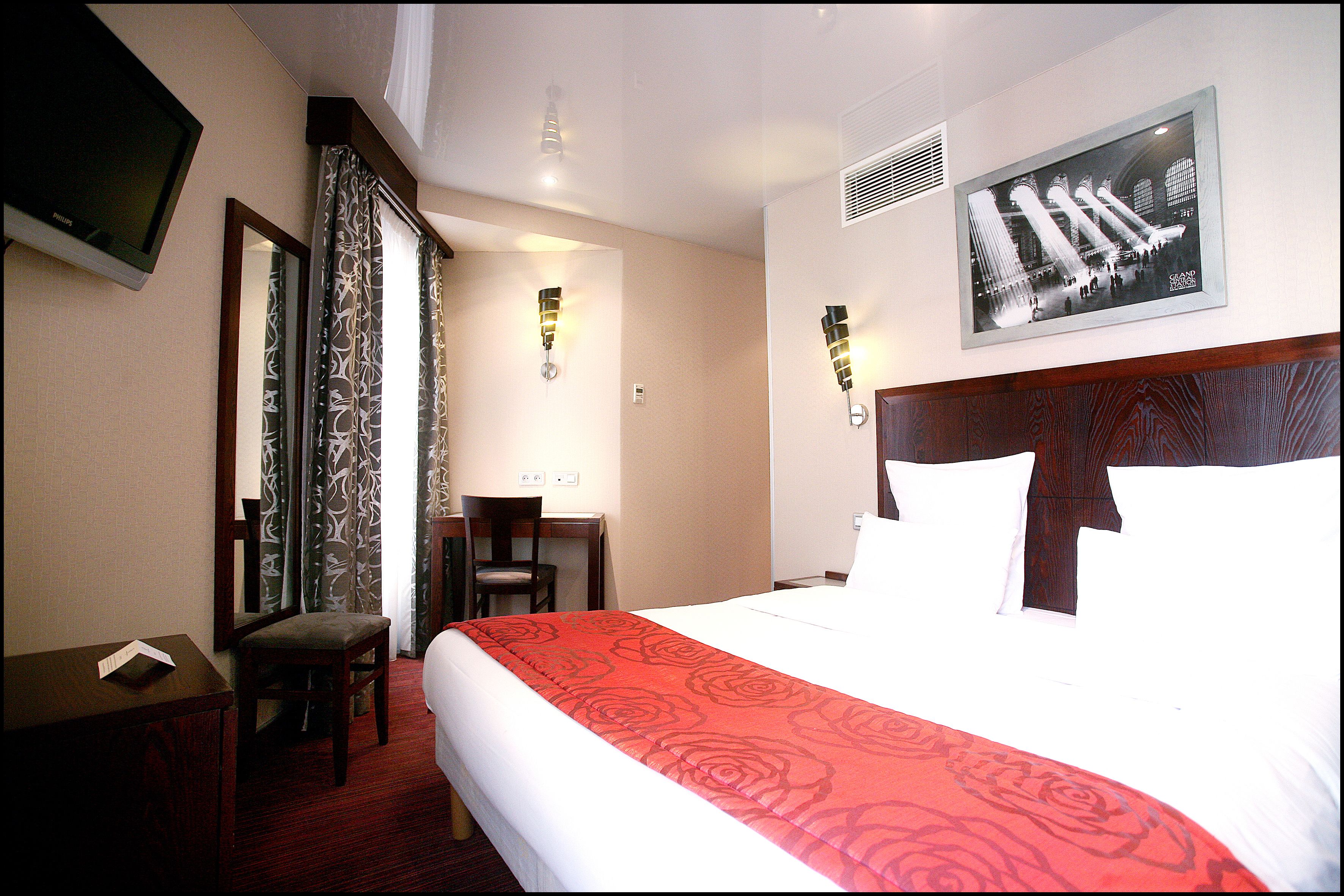 Grand Hotel Francais in Paris France Expedia