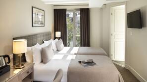Minibar, in-room safe, desk, soundproofing