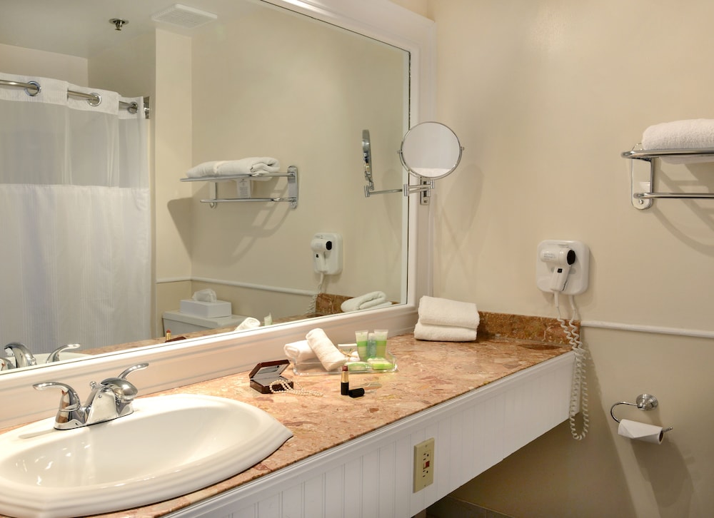 Best Western Ville Marie Hotel And Suites Best Western Ville Marie Hotel And Suites
