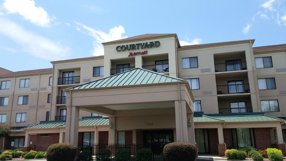 Courtyard by Marriott Decatur