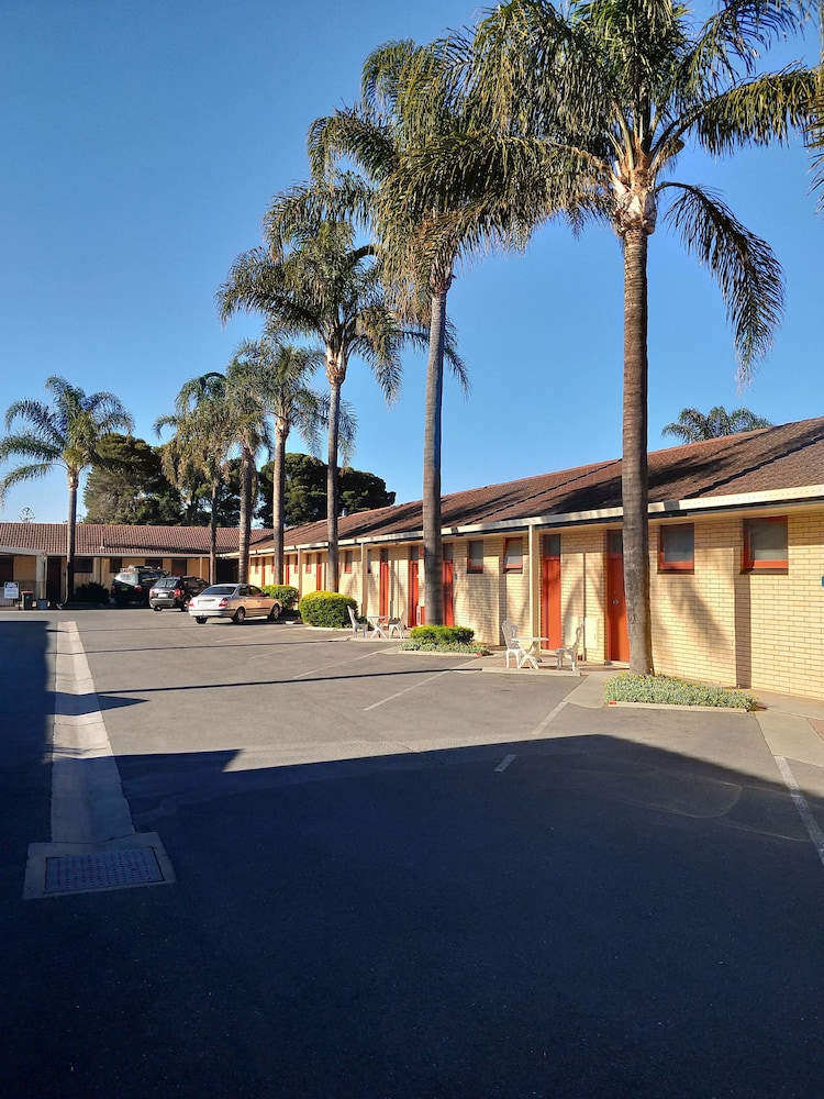 Parking, Comfort Inn Glenelg