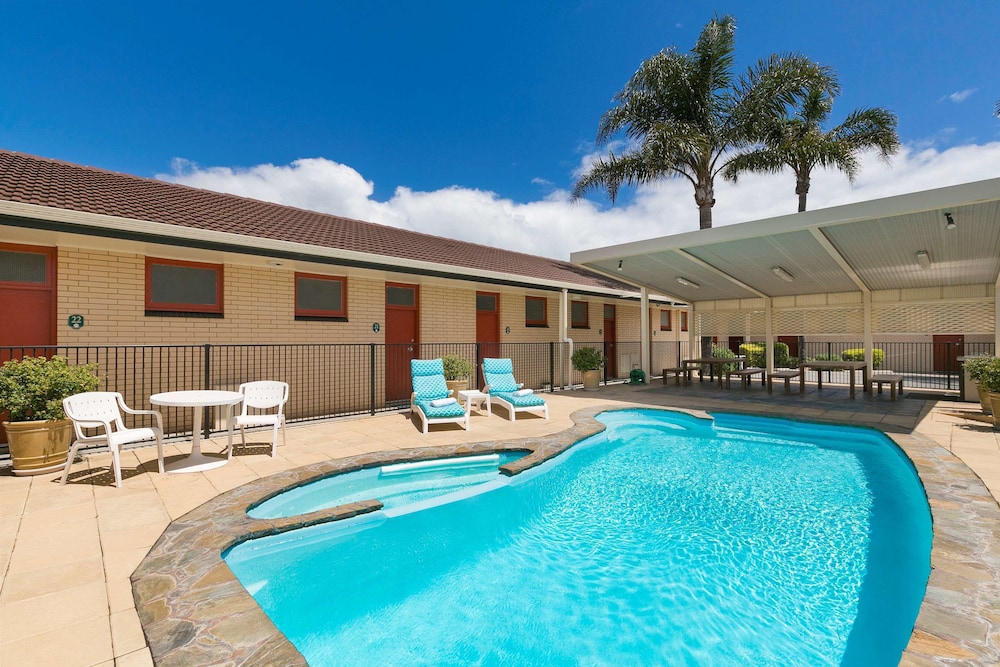 Pool, Comfort Inn Glenelg