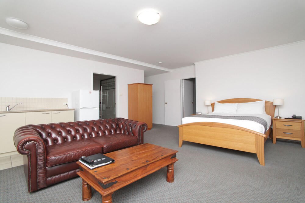 Quality Inn & Suites The Menzies