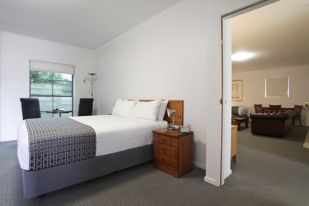Quality Inn & Suites The Menzies