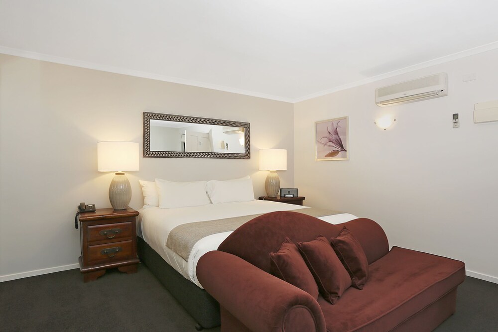 Quality Inn & Suites The Menzies