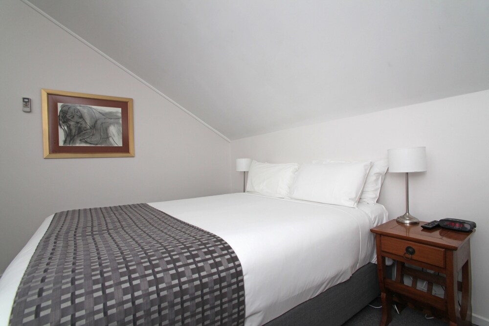 Quality Inn & Suites The Menzies
