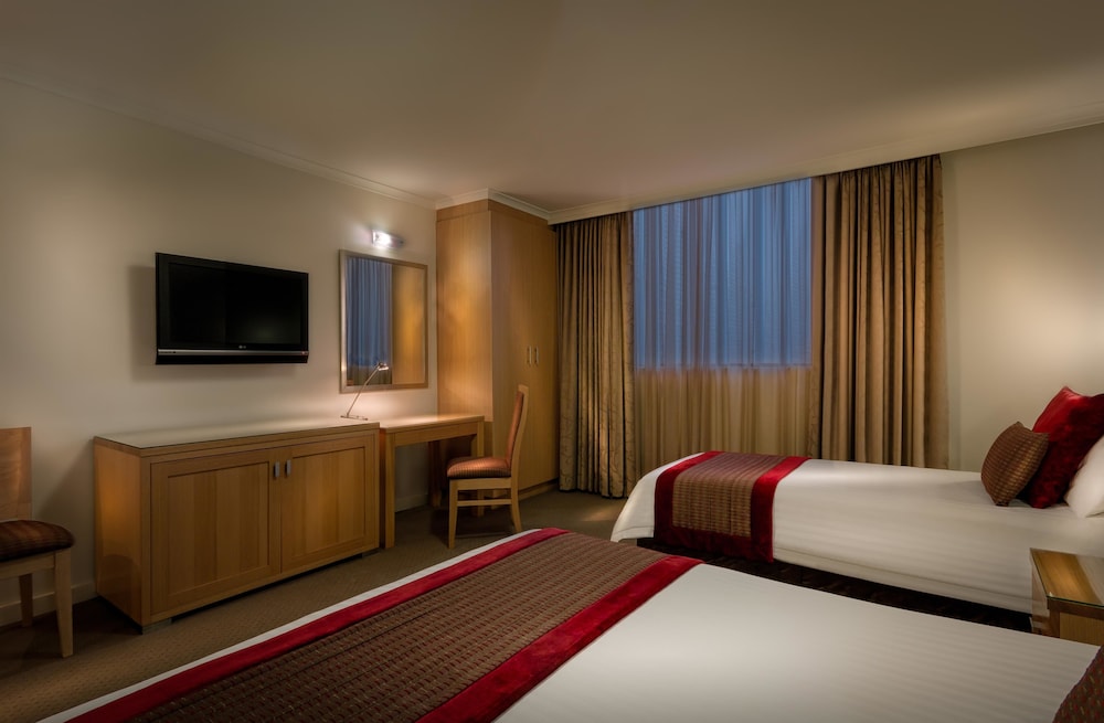 Best Western Plus Travel Inn Hotel