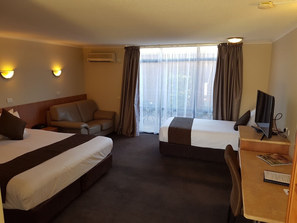 Best Western Chaffey International Motor Inn