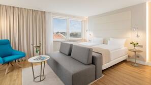 Allergikerbettwaren, Pillowtop-Betten, Minibar, Zimmersafe