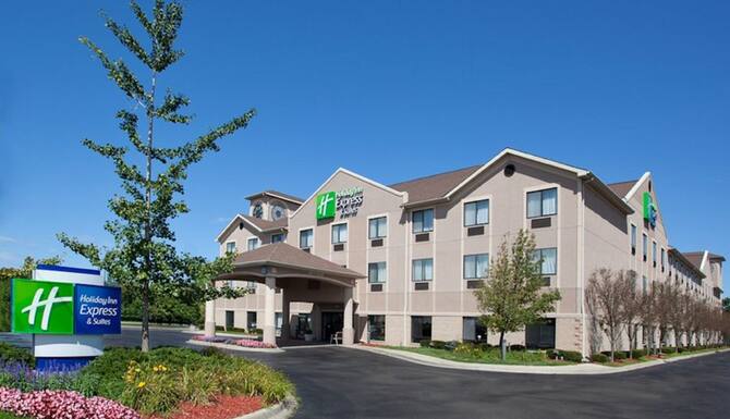 Holiday Inn Express Hotel Suites Belleville In Detroit Mi Expedia