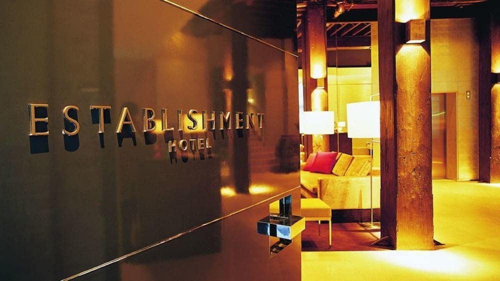 Establishment Hotel