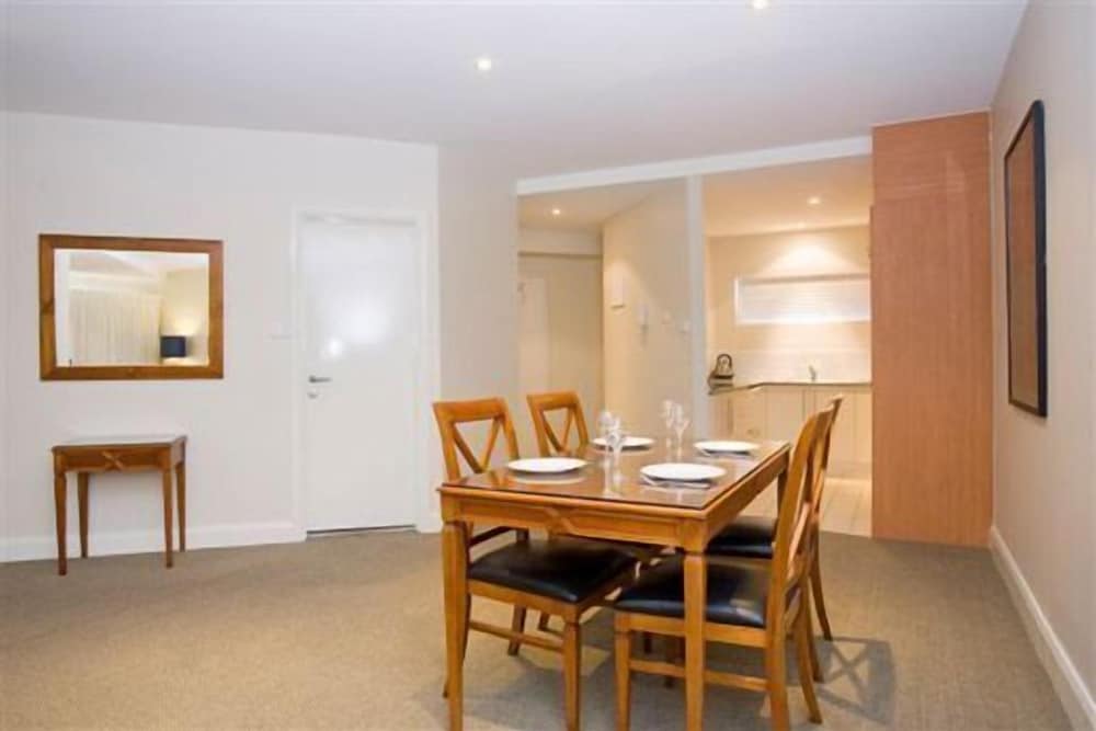 Bentley Suites
