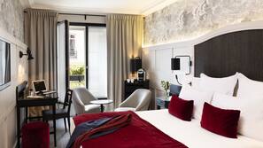 Hypo-allergenic bedding, minibar, in-room safe, desk