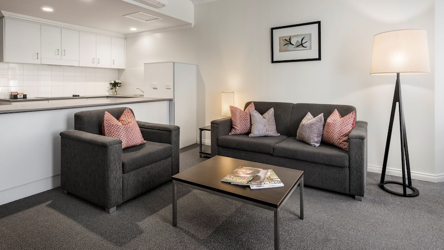 Franklin Apartments