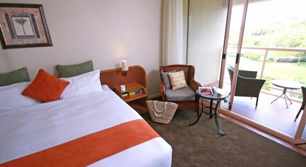 Pacific Bay Resort