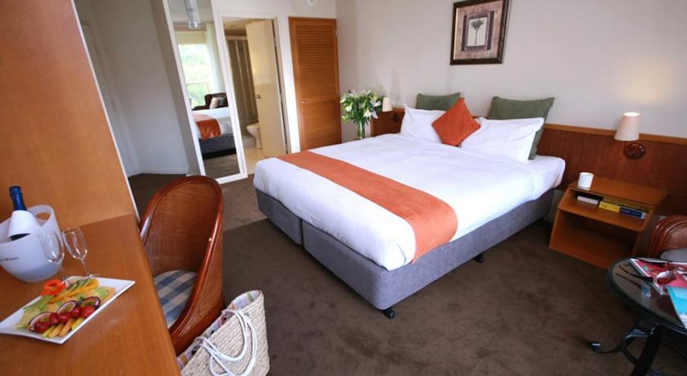 Pacific Bay Resort