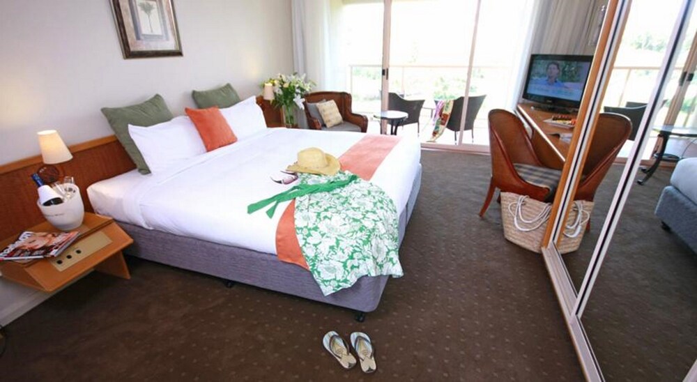 Pacific Bay Resort