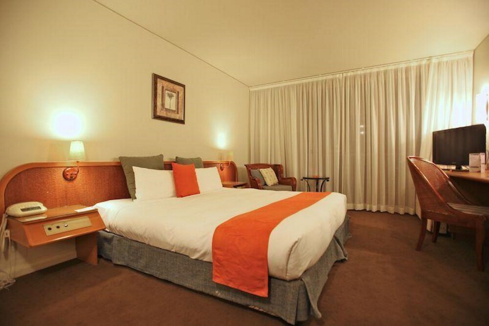 Pacific Bay Resort