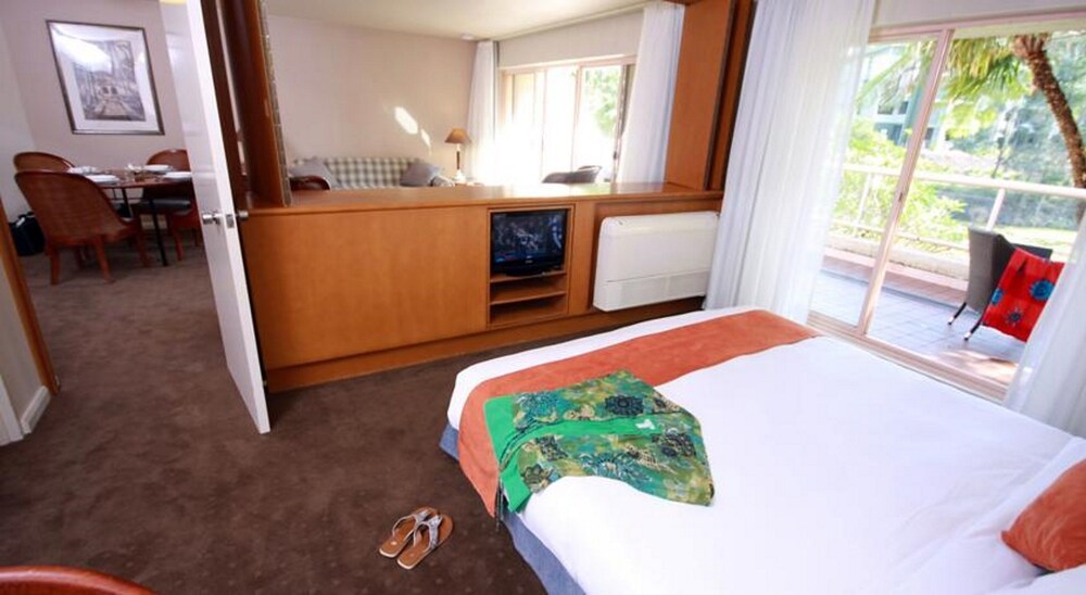Pacific Bay Resort