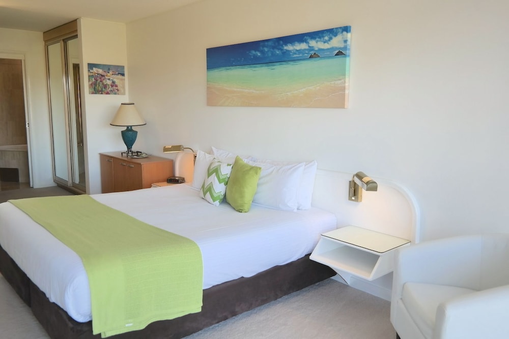 Pacific Bay Resort