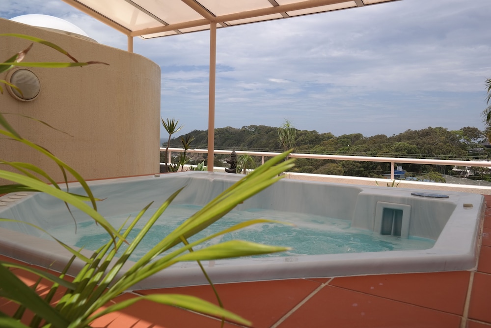 Pacific Bay Resort