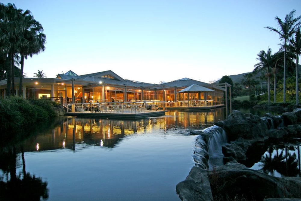 Pacific Bay Resort