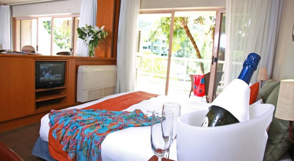 Pacific Bay Resort