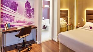 1 bedroom, hypo-allergenic bedding, minibar, in-room safe