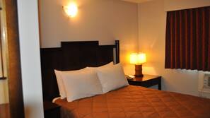 Desk, iron/ironing board, free WiFi, linens