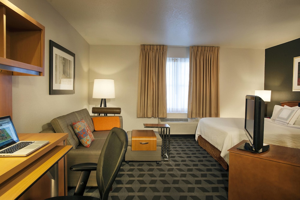 TownePlace Suites Marriott Dulles Airport