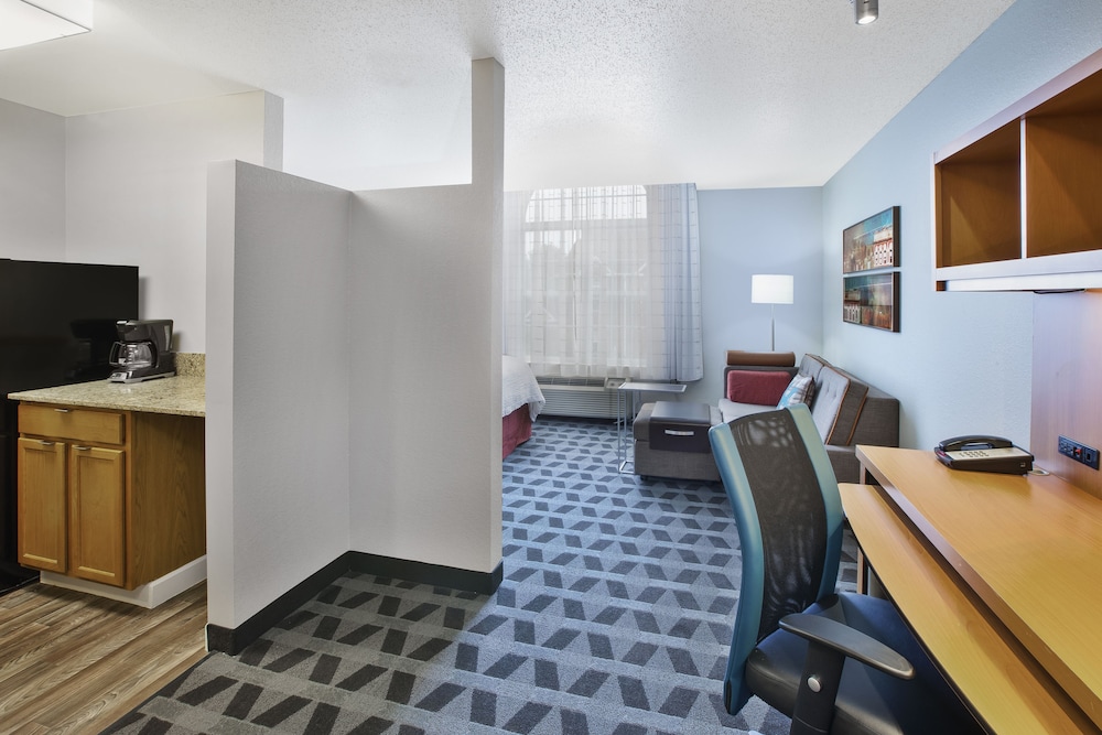 Towneplace Suites By Marriott Brookfield