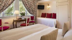In-room safe, desk, iron/ironing board, free WiFi