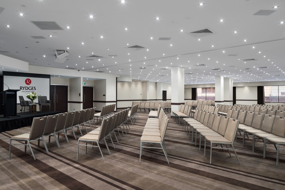 Rydges World Square