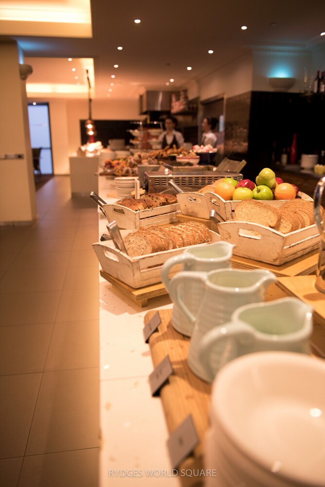 Rydges World Square