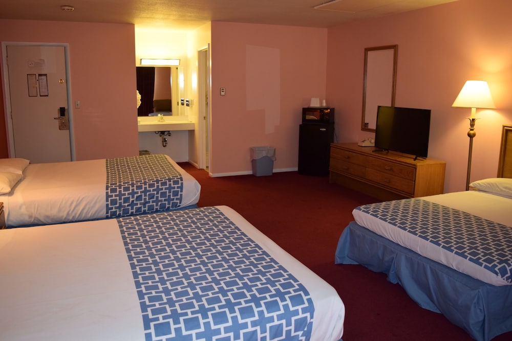 Room, AmeriVu Inn and Suites - St. Croix Falls