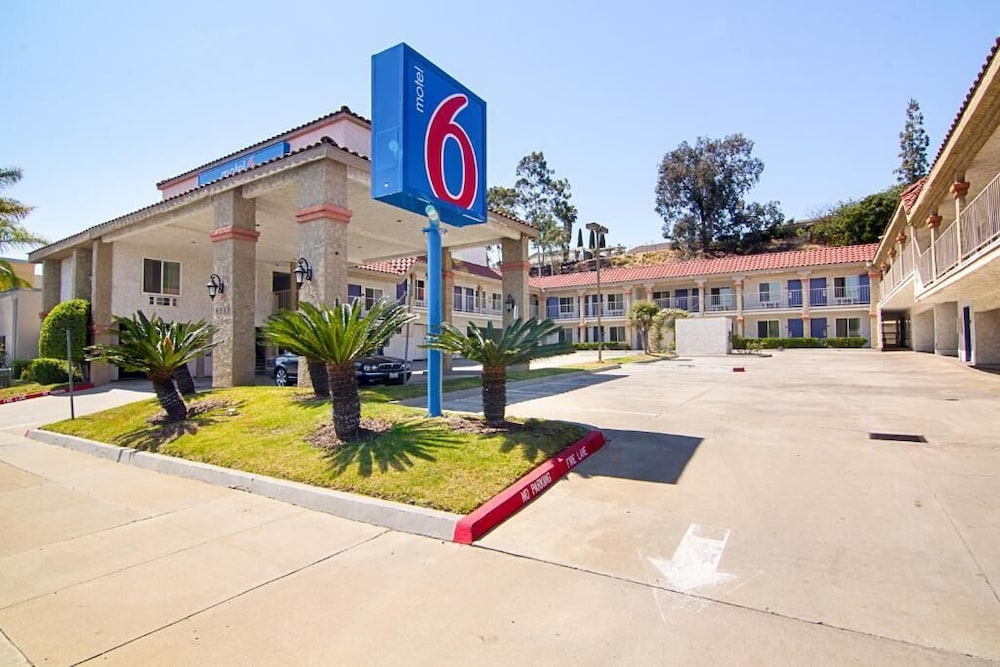 Motel 6 La Mesa, CA