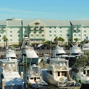 West Ashley Business Hotels Book A Hotel Room At One Of Many Springhill Suites By Marriott Charleston Downtown Riverview