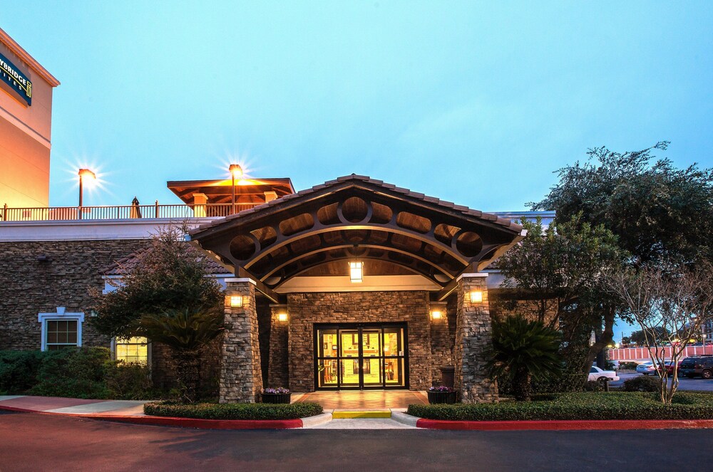 Staybridge Suites San Antonio, an IHG Hotel