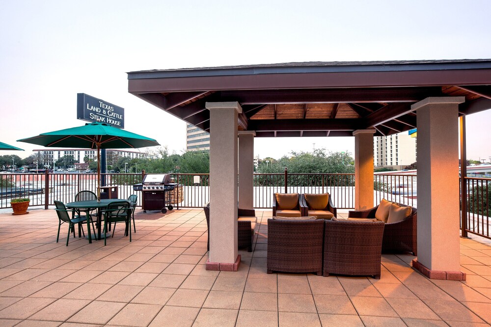 Staybridge Suites San Antonio, an IHG Hotel