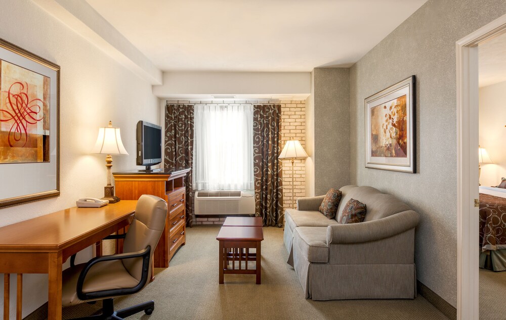 Staybridge Suites San Antonio, an IHG Hotel