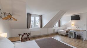 In-room safe, desk, soundproofing, iron/ironing board